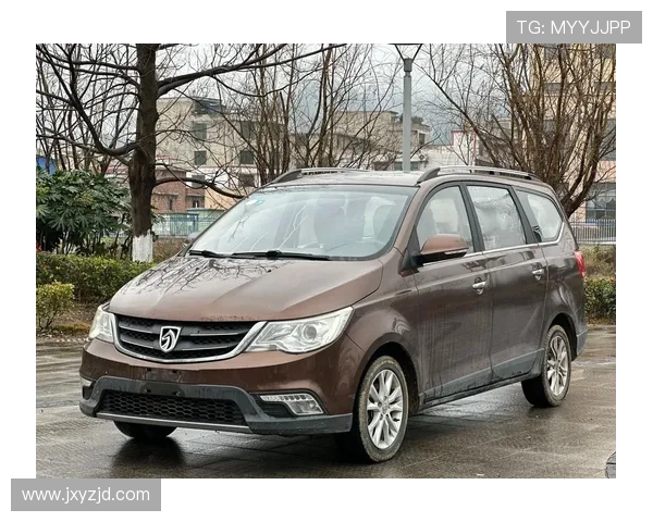 11月底上市，新款宝骏730提供三种动力，商务灰宜家宜商